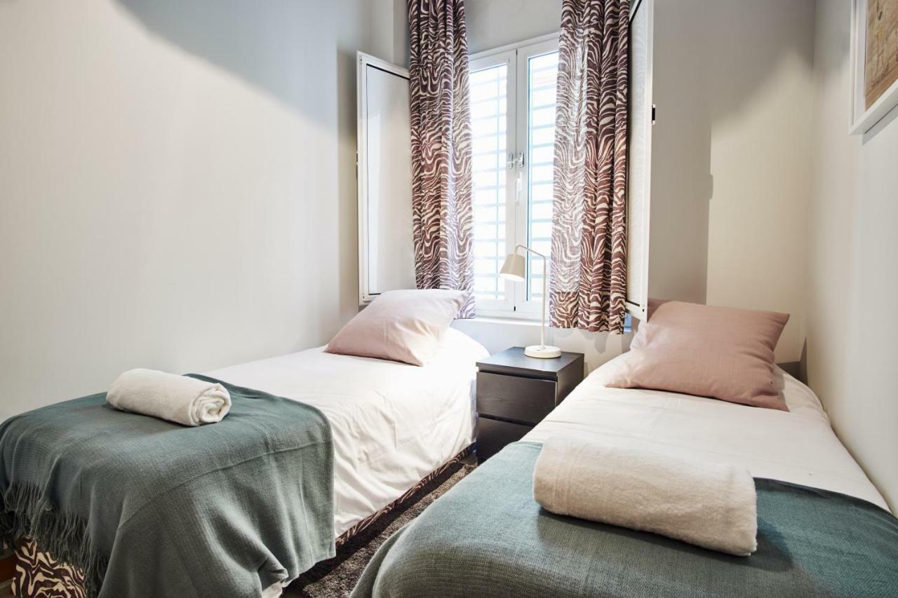 Arenal Carreteria Deluxe Suites By Valcambre Σεβίλλη Εξωτερικό φωτογραφία