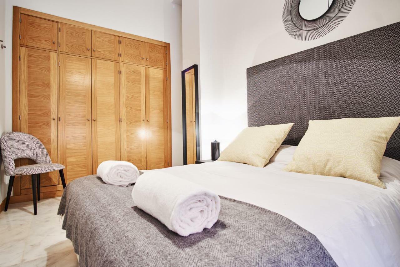 Arenal Carreteria Deluxe Suites By Valcambre Σεβίλλη Εξωτερικό φωτογραφία